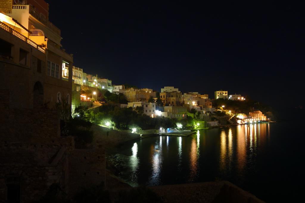 Apollonos Seafront Apartment Hermópolis Exterior foto
